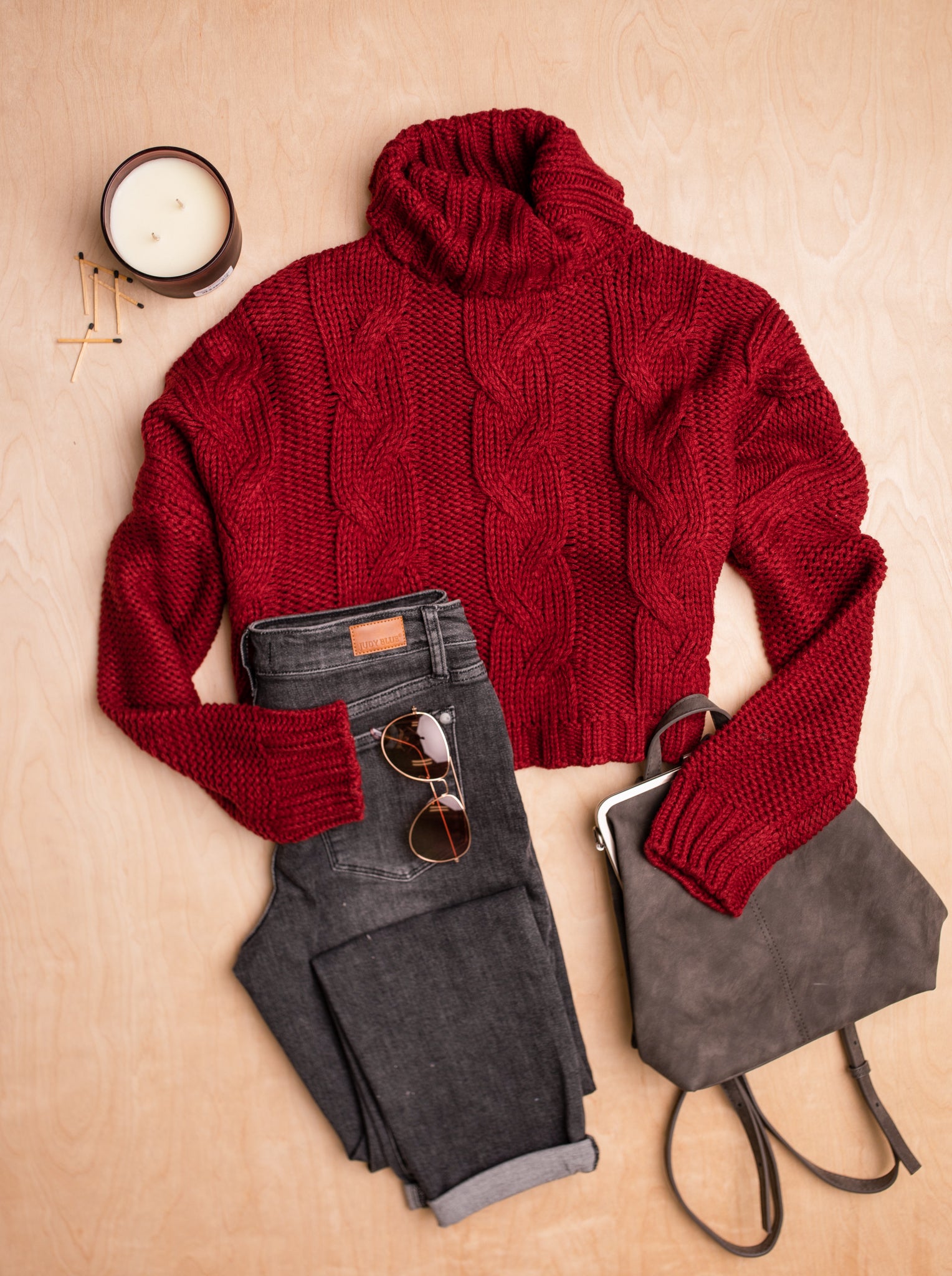 grey chunky sweater and how to dress up the sweater for winter