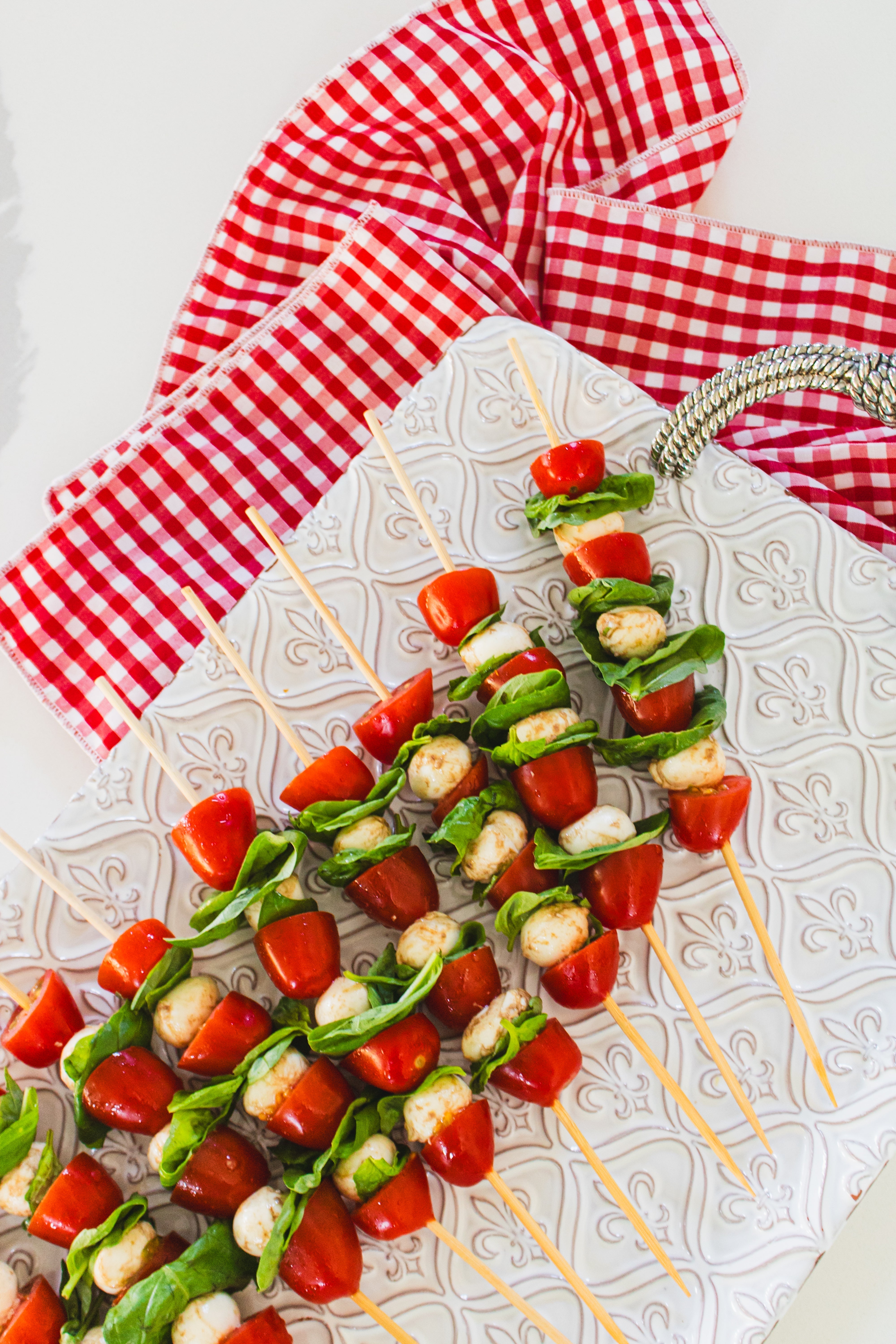 Tomatoes And Mozzarella Caprese Skewers That Look Fancy but Take Minutes