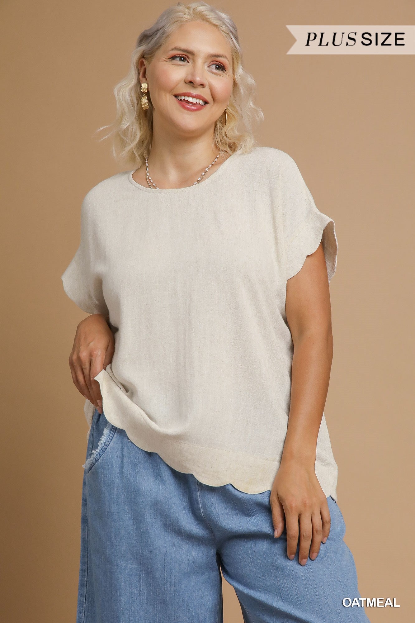Falling For You Scalloped Linen Blouse in Vanilla