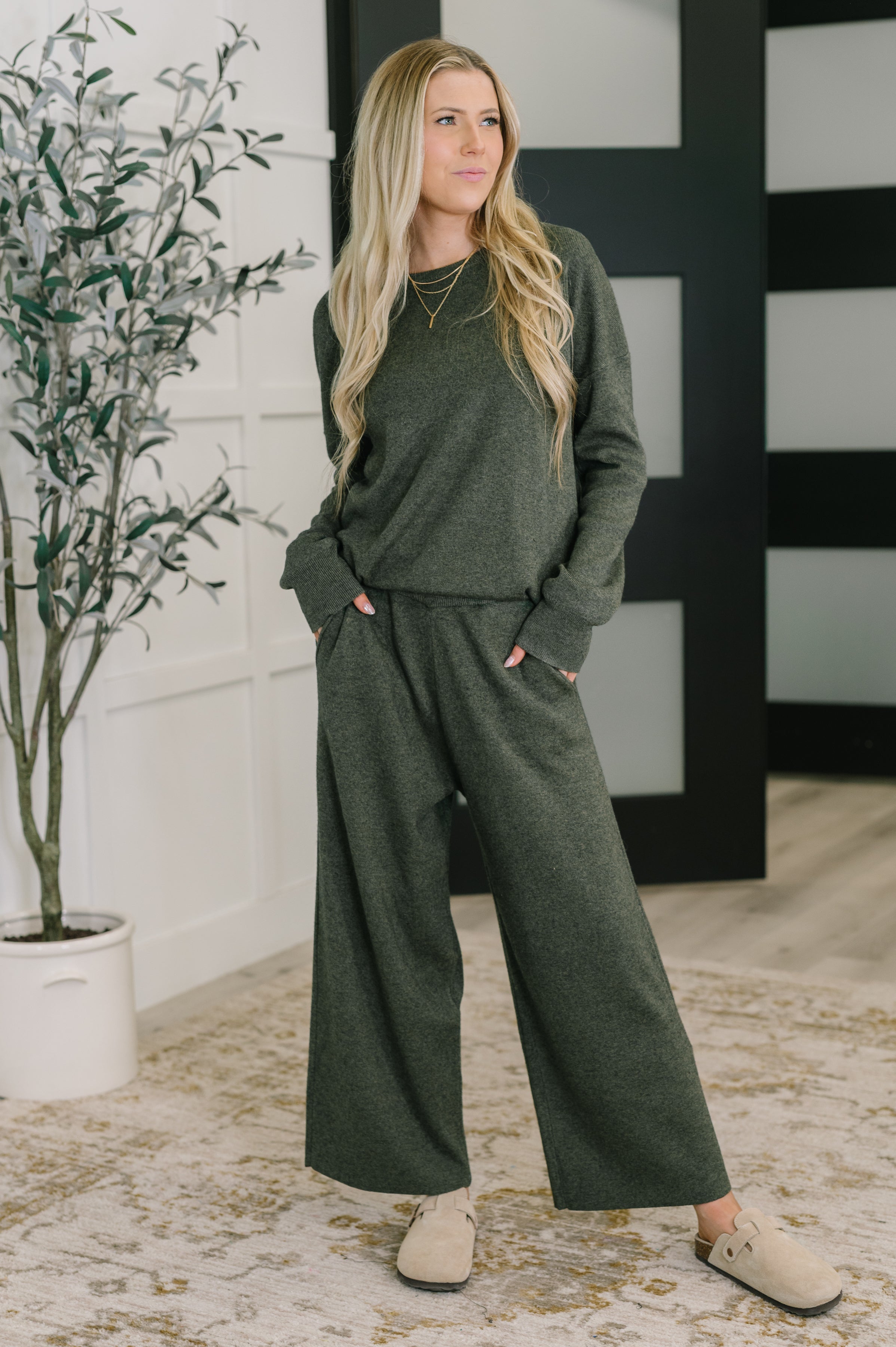 Clove Cashmere Sweater in Moss