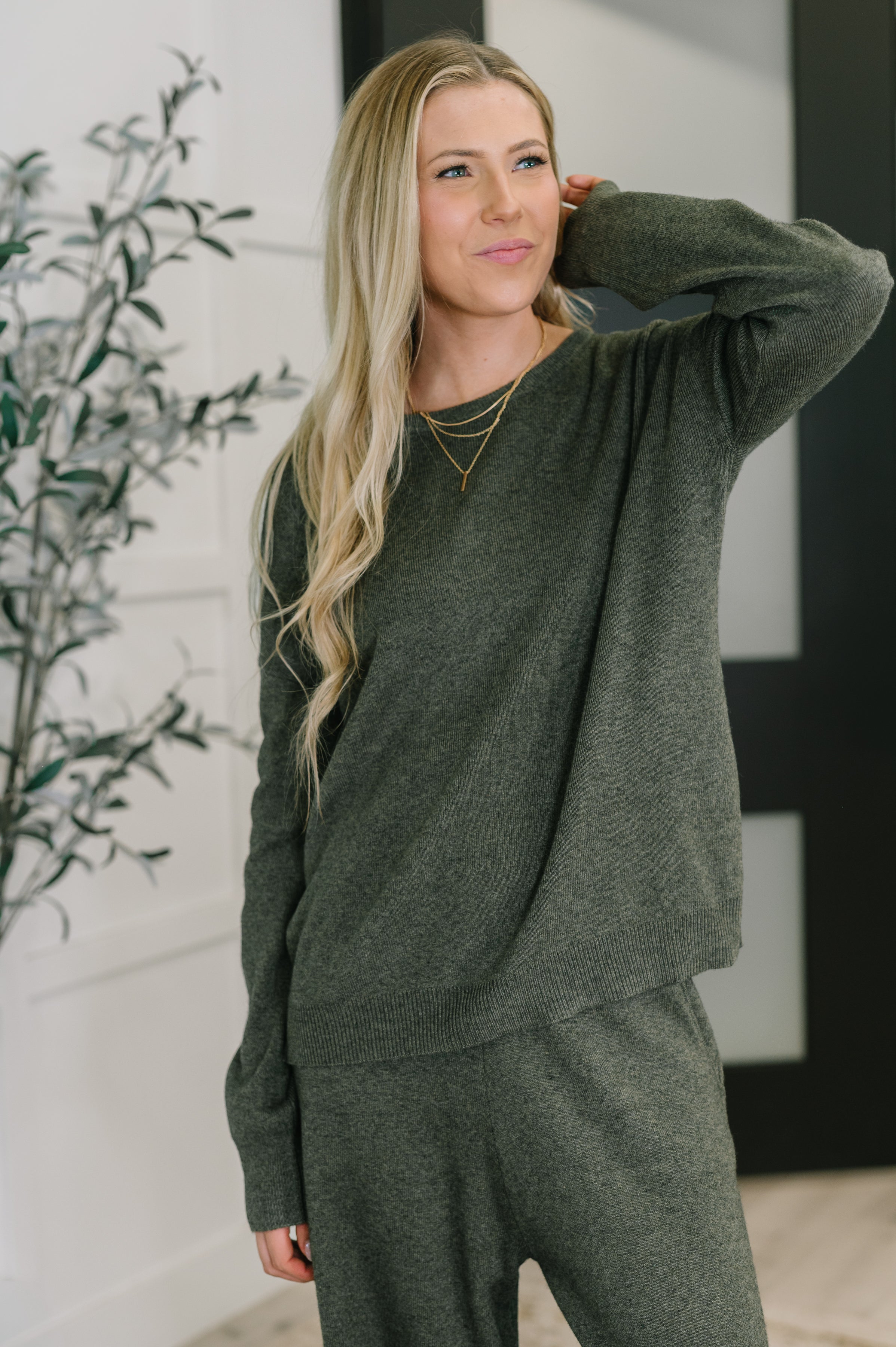 Clove Cashmere Sweater in Moss