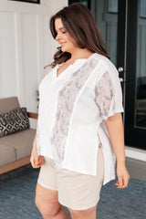 POL Mention Me Floral Accent Top in Ivory