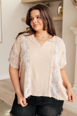 POL Mention Me Floral Accent Top in Toasted Almond