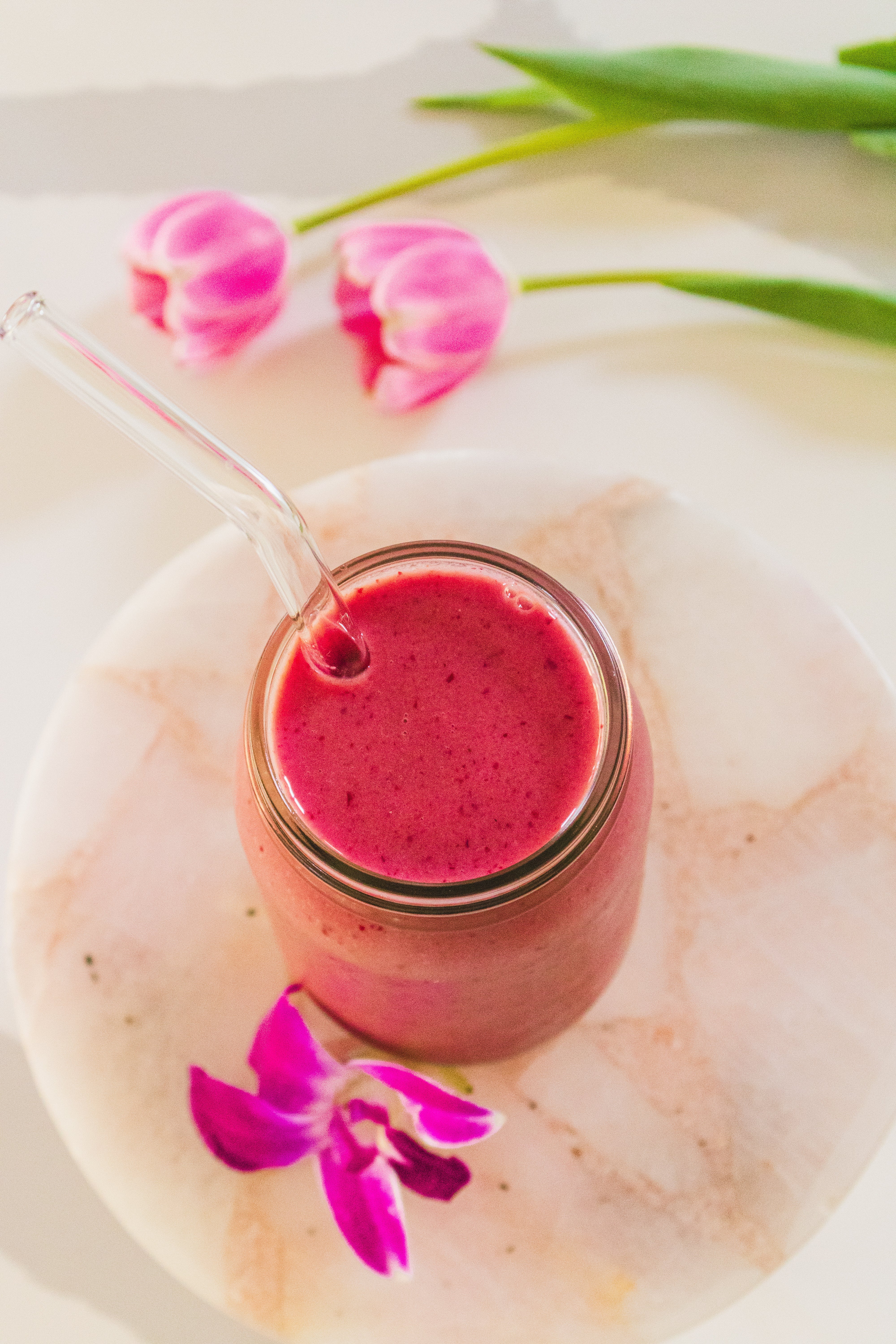Why Is This Strawberry Banana Smoothie Recipe So Addicting?!