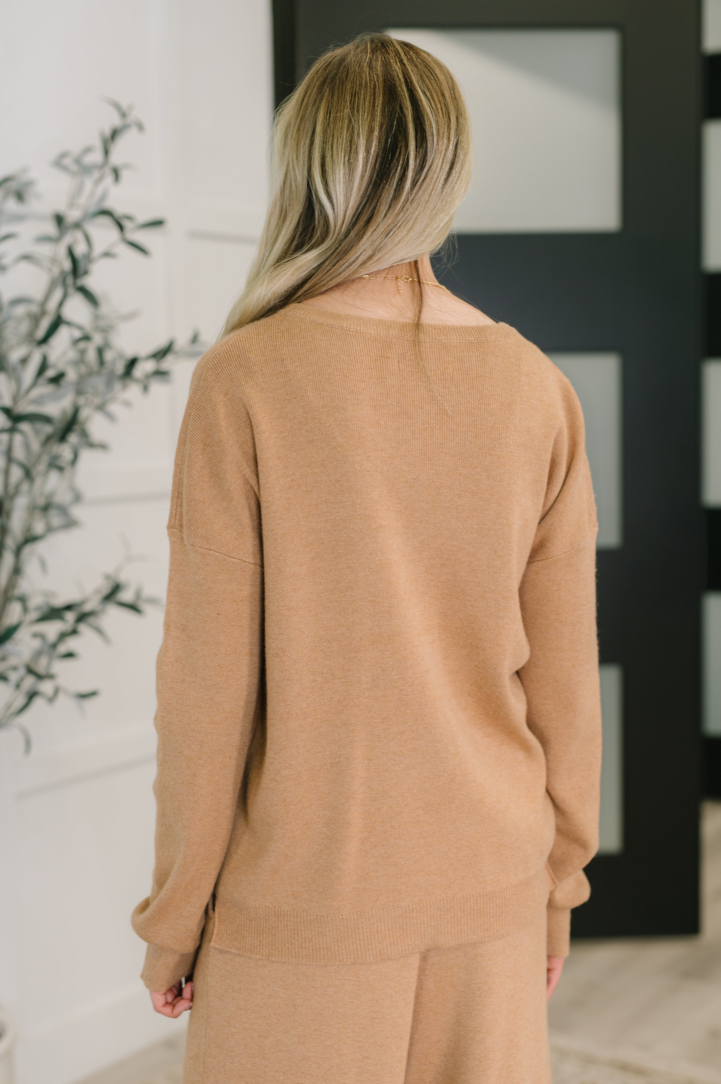 Clove Cashmere Sweater in Camel