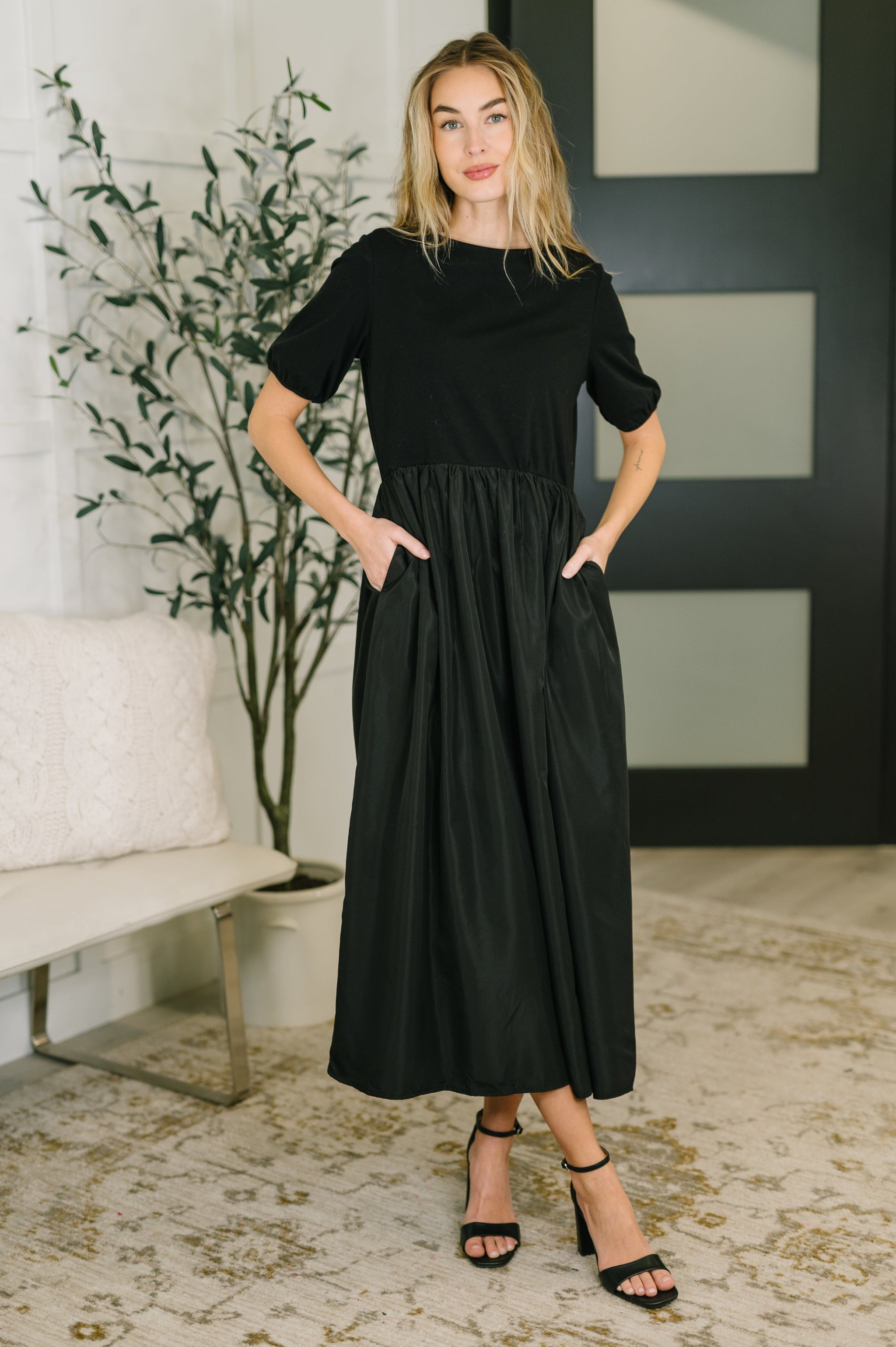 Classy Charm Midi Black Dress Small
