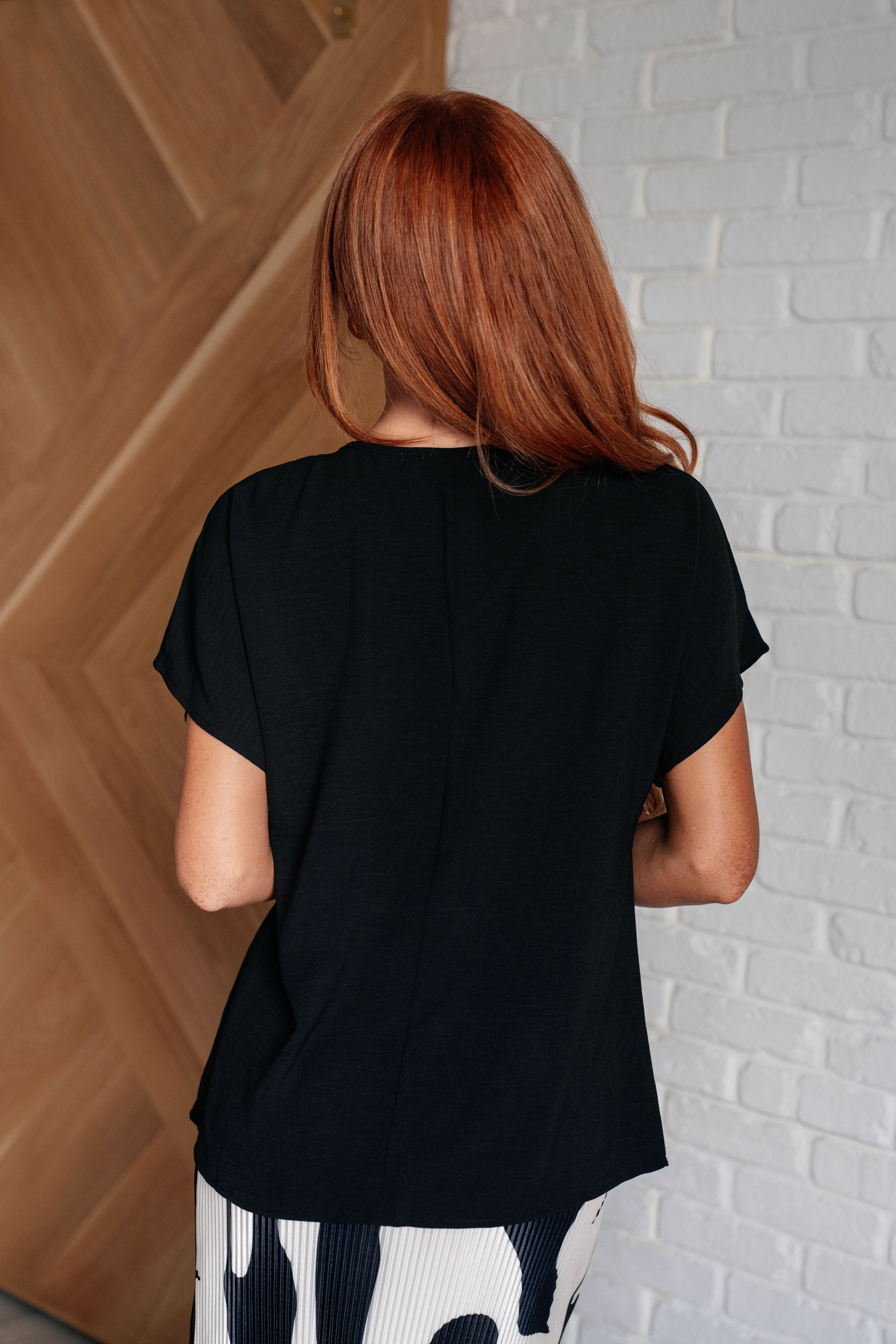 Everyday V-Neck Top in Black