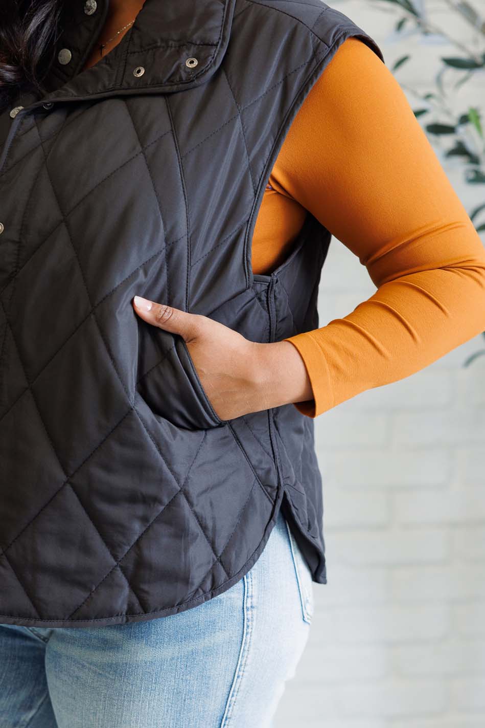 Quilted Puffer Vest in Noir