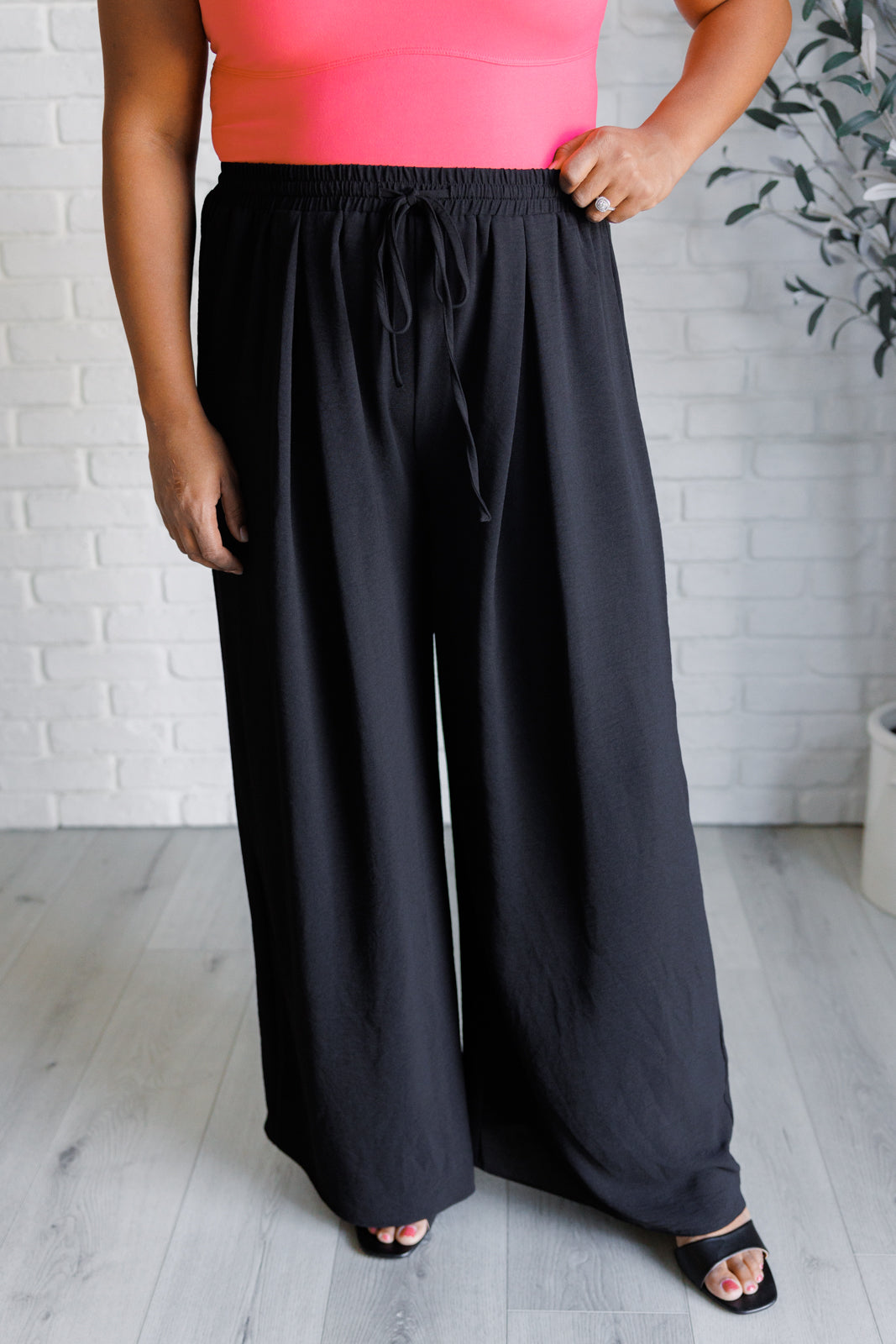 Pleated Wide Leg Pants