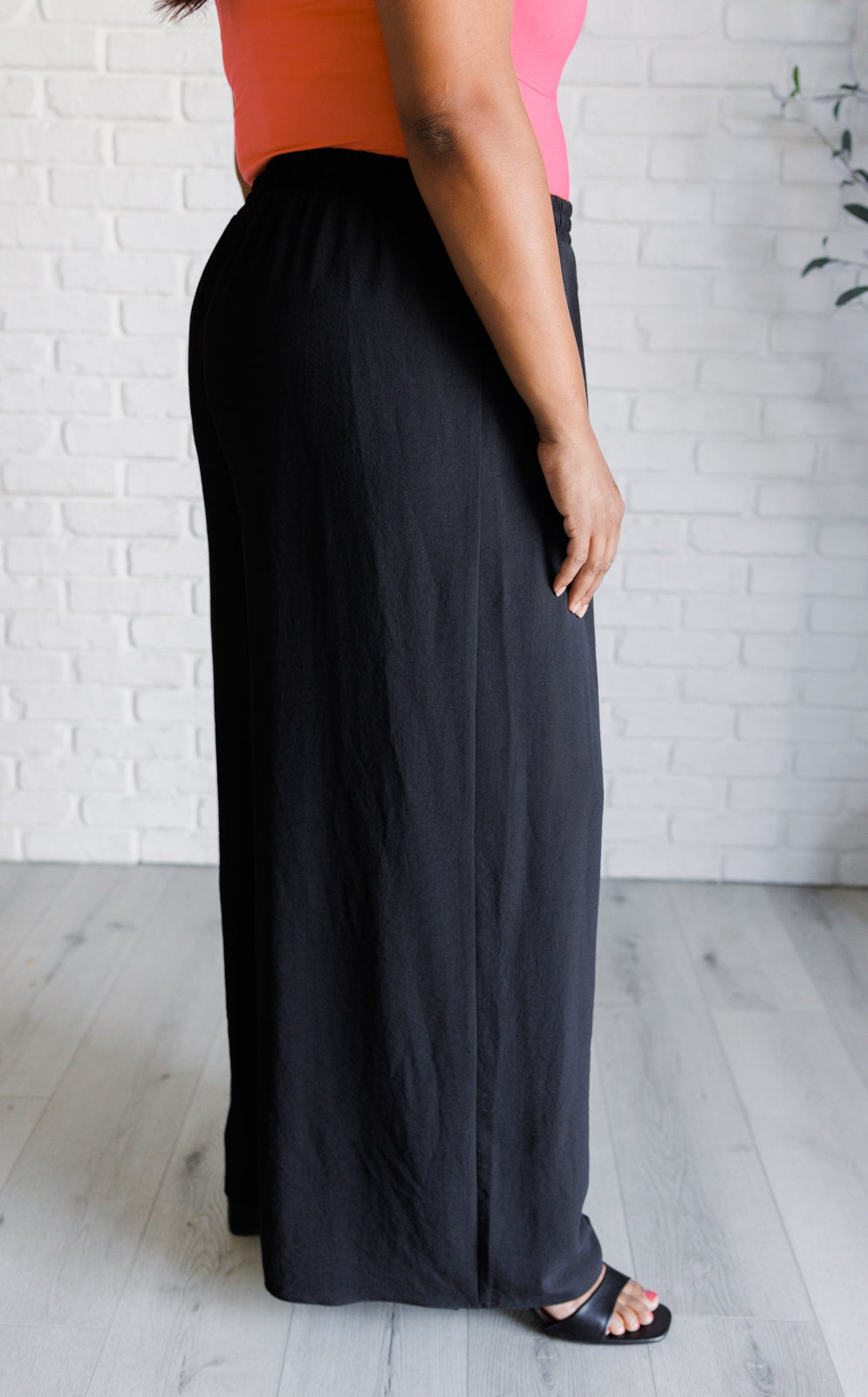 Pleated Wide Leg Pants