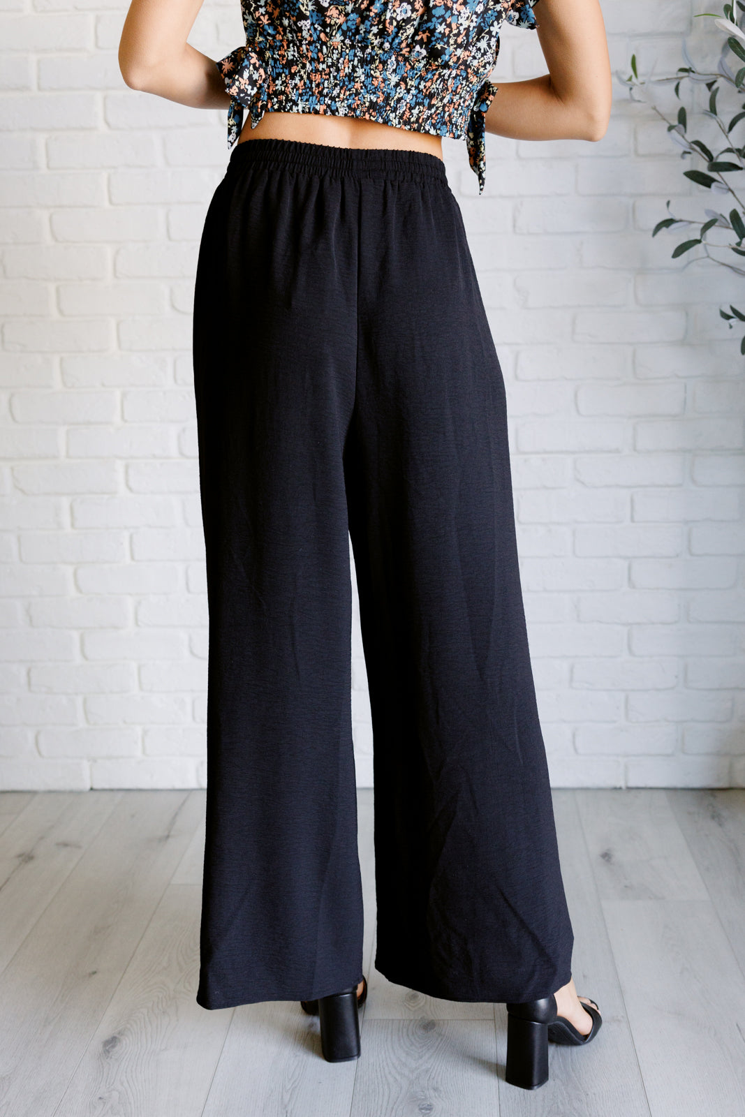 Pleated Wide Leg Pants