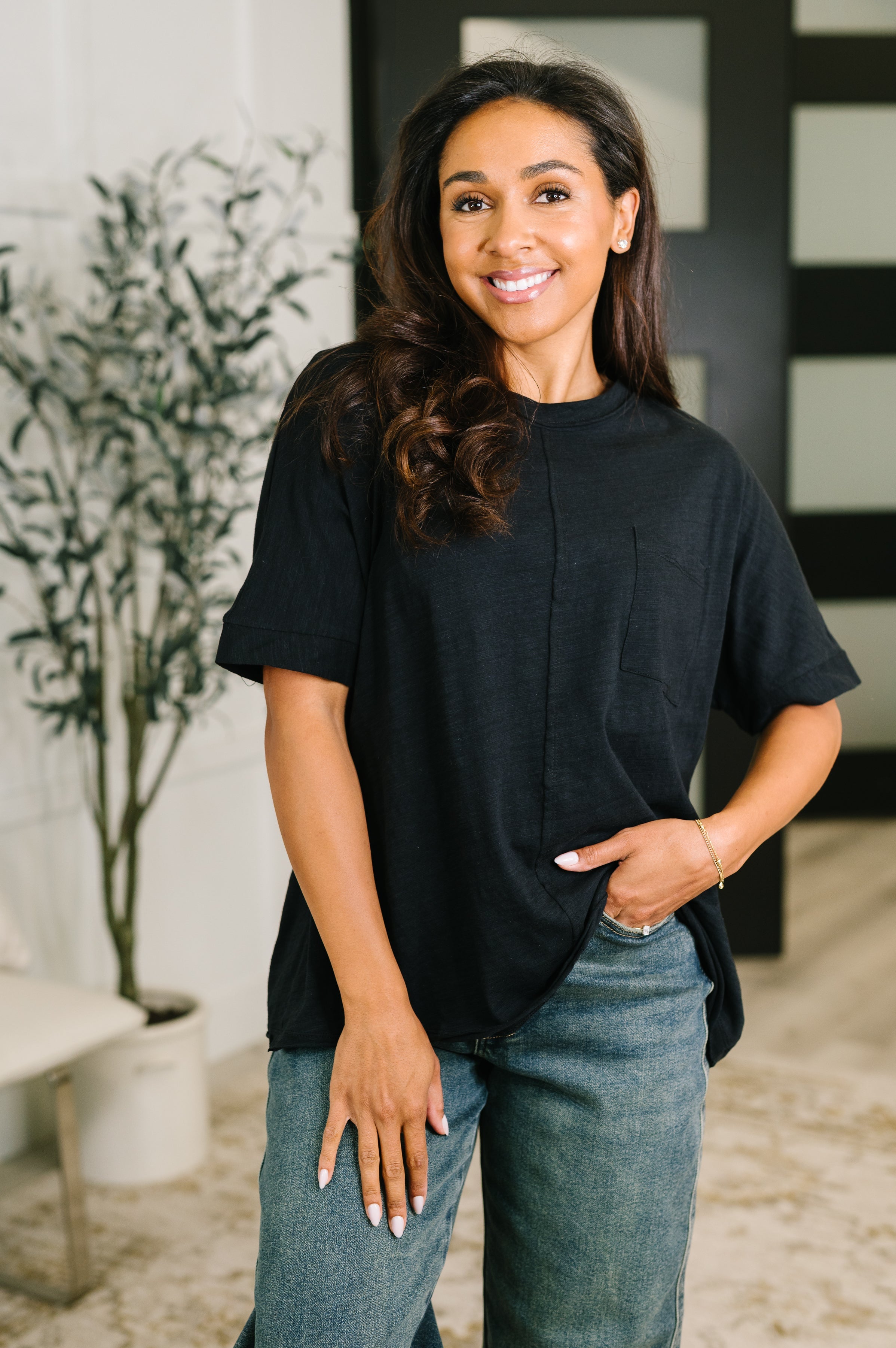 Relaxed Basic Cotton Tee in Black