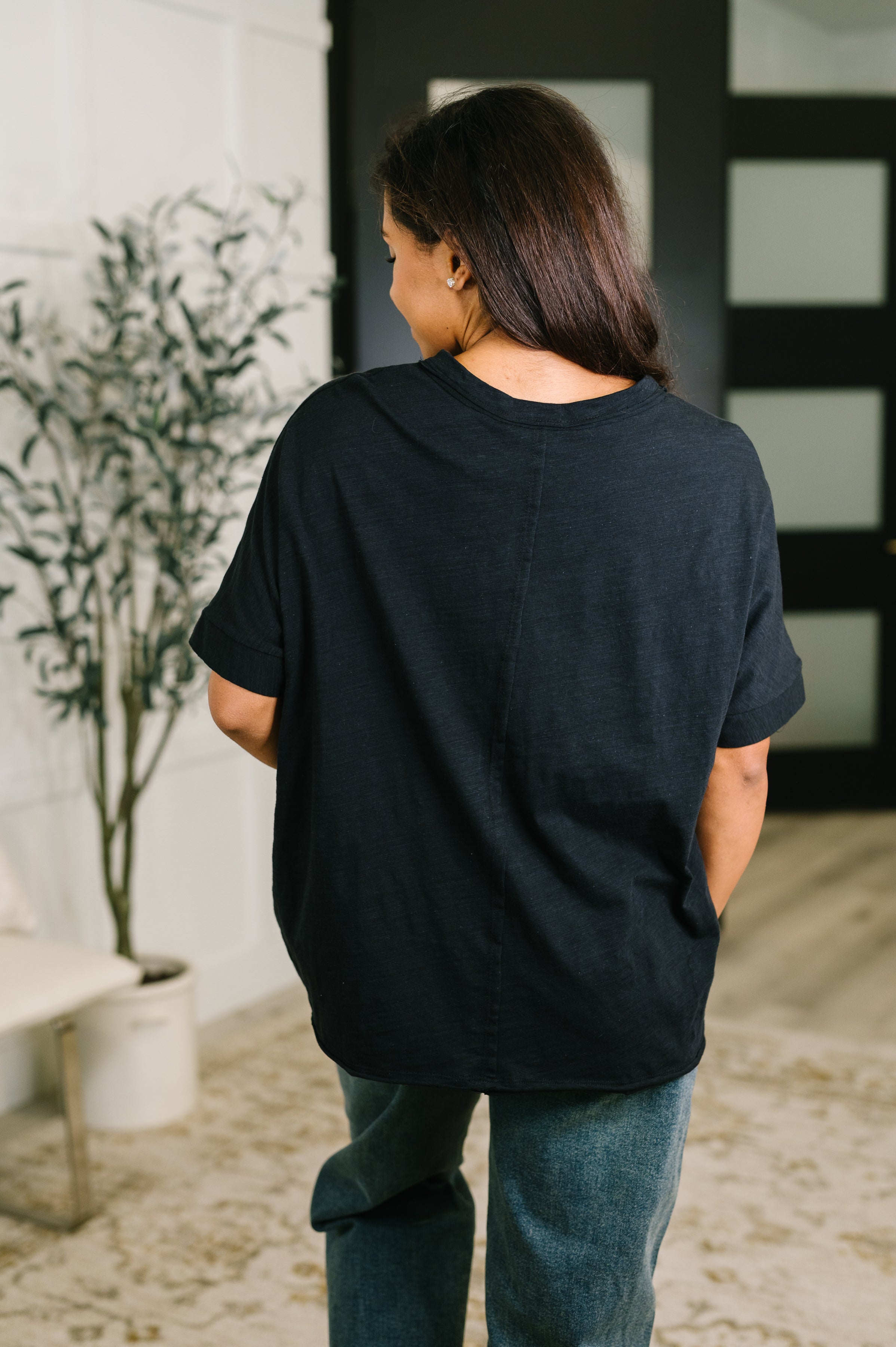Relaxed Basic Cotton Tee in Black