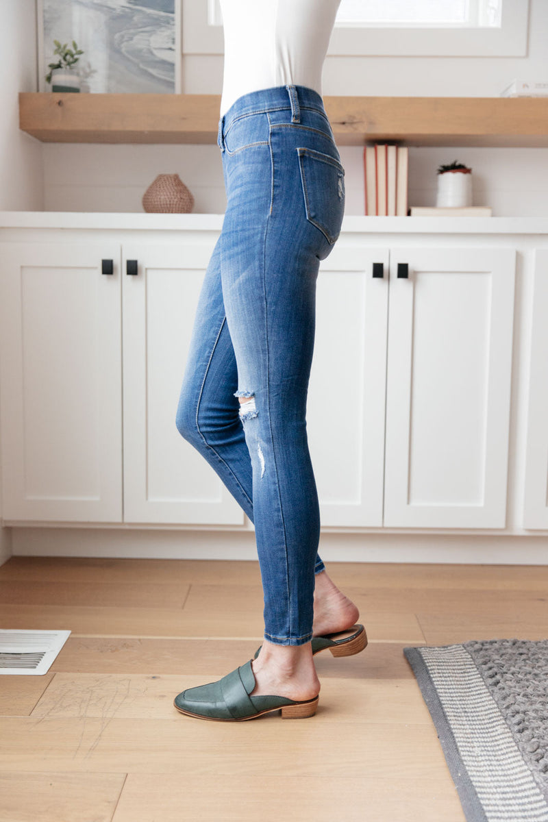 Get Together Mid-Rise Skinny Jegging Jeans