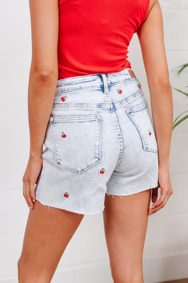 Shorts – Forever Dolled Up