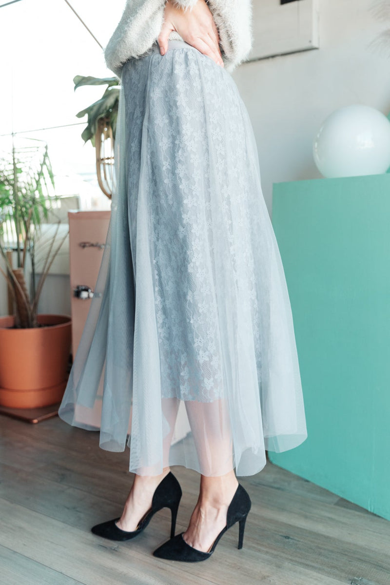 Layered In Lace Skirt In Gray