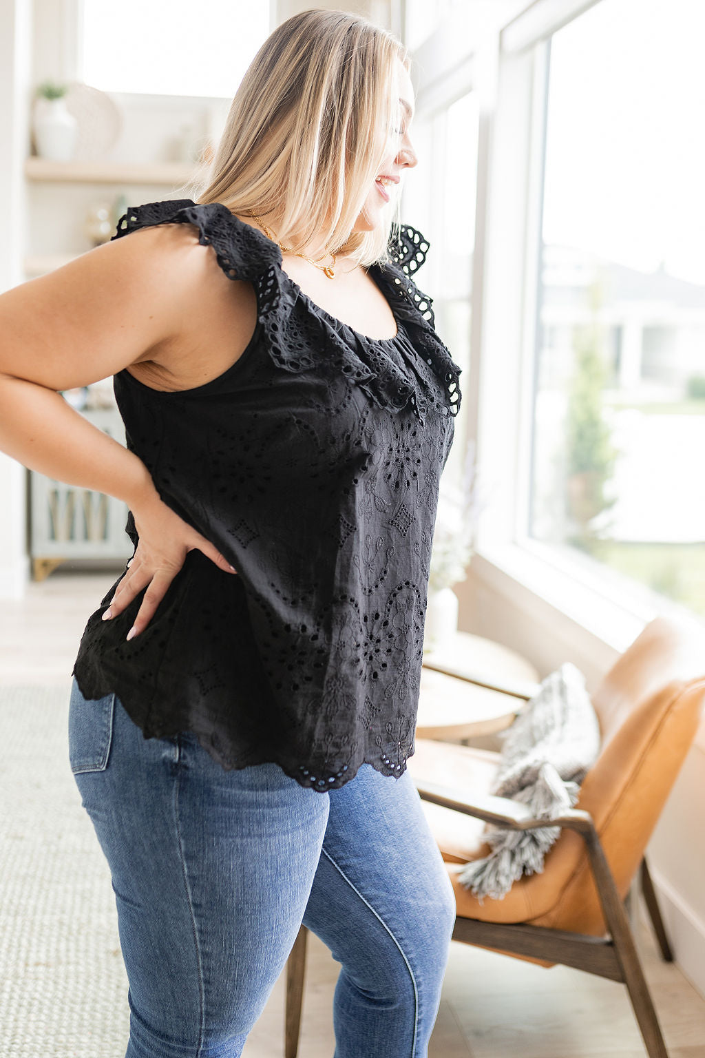 Parisian Stroll Lace Blouse in Black